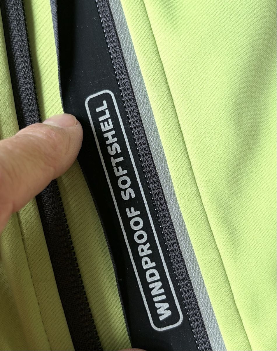 Gilets: Hakro Windproof Softshell Weste Gr. S – D'occasion à Nürensdorf par salut 1