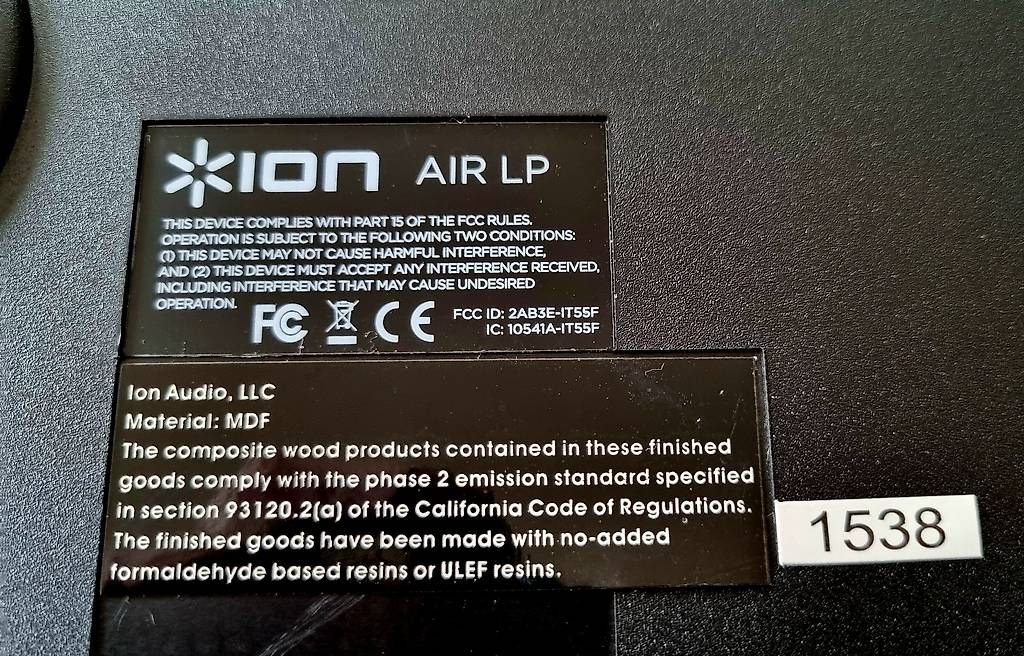 Giradischi: Platine Vinyle ION Air LP - Bluetooth - État Impeccable! – Usato da Chez-le-Bart venduto da Rouz