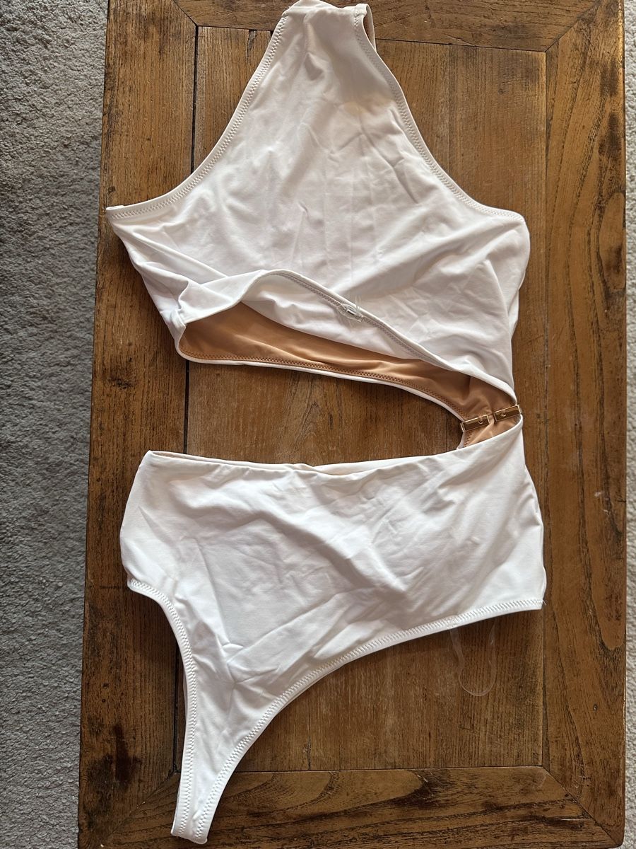 Costumi da bagno & Bikini: Badekleid Gr. M, weiss – Nuovo (secondo la descrizione) da Münsingen venduto da Secondhand89 1