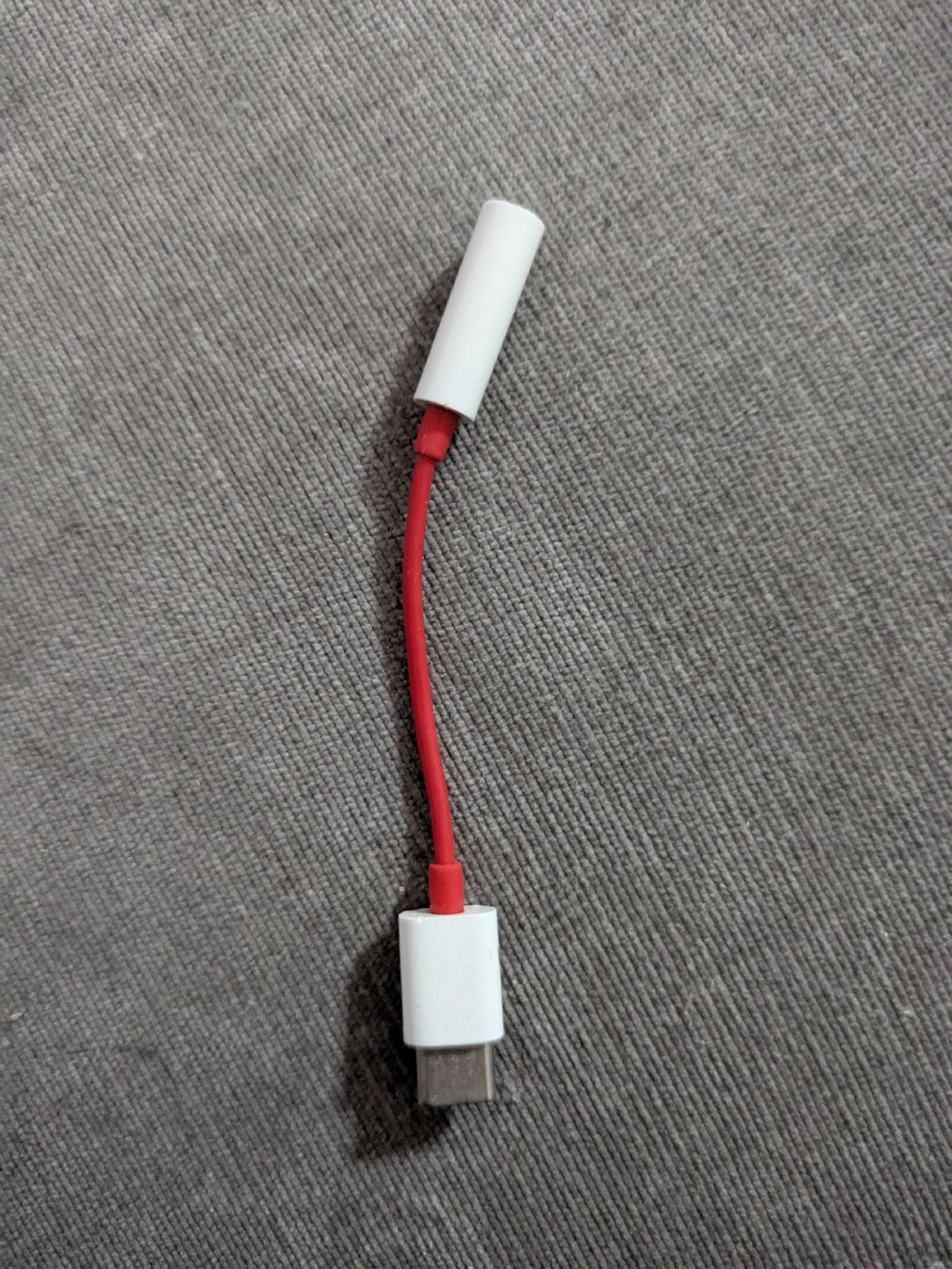 Laufwerke & Adapter: OnePlus USB-C zu 3.5mm Adapter – Gebraucht aus Langnau am Albis von MediaRescuerKeLoX