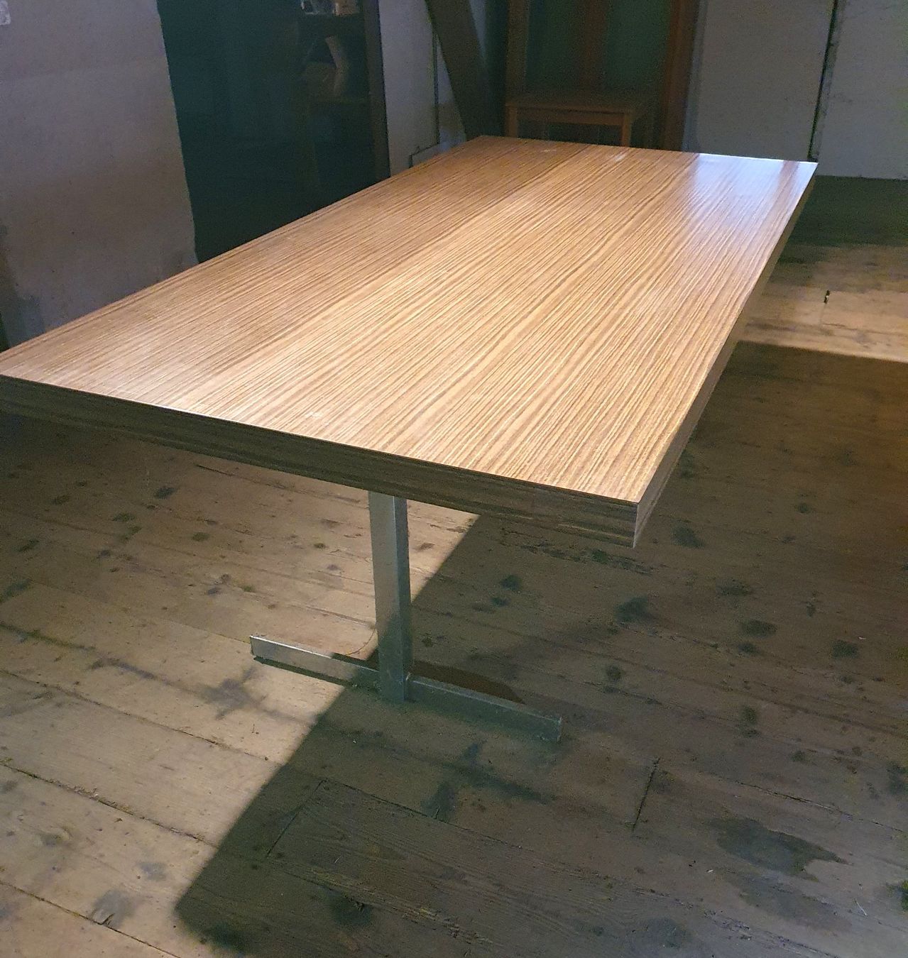 Tische: Tisch – Gebraucht aus Ehrendingen von Salami1