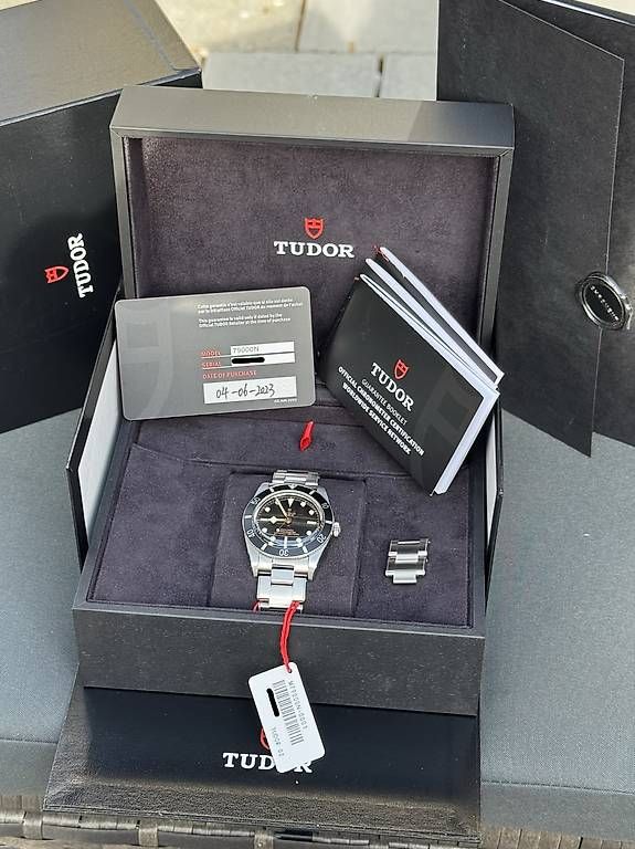 Montres: Tudor Blacl Bay 54 – D'occasion à Möriken AG par E60Veni 2