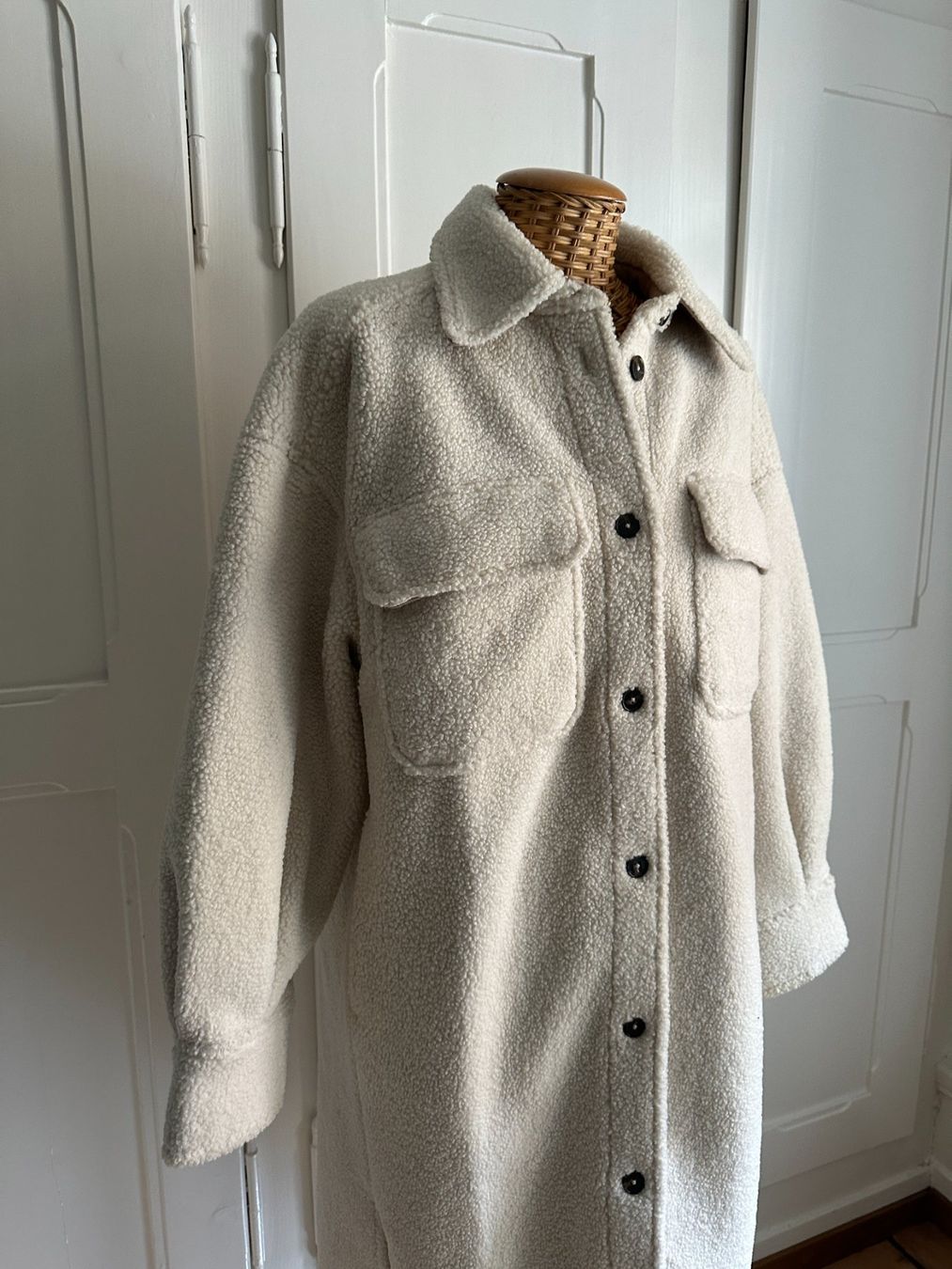 H&M Cappotti: Teddy Mantel beige S – Usato da Zürich venduto da Diazaio 1