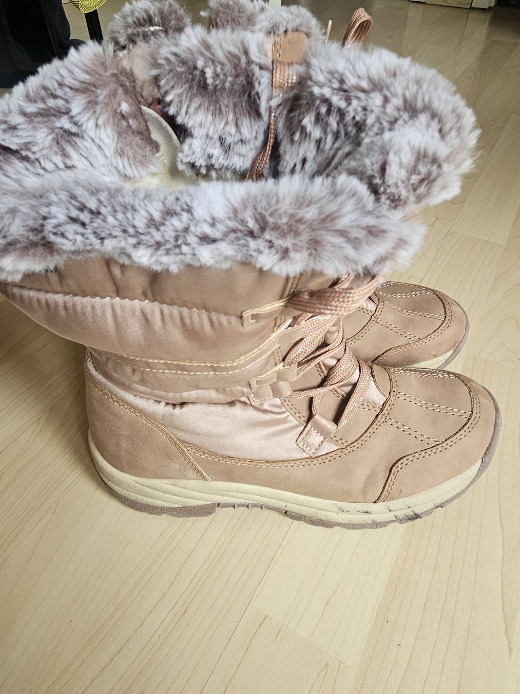 Schuhe für Mädchen: Winterschuhe Gr.36 – Gebraucht aus Oberkulm von Preneur 1