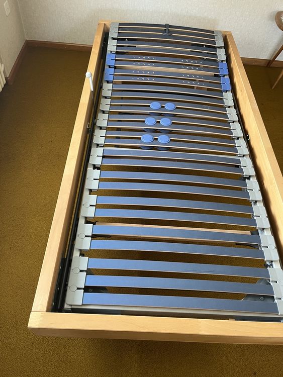 Krankenbett easylift verstellbar195x80 Rahmen Buche 2