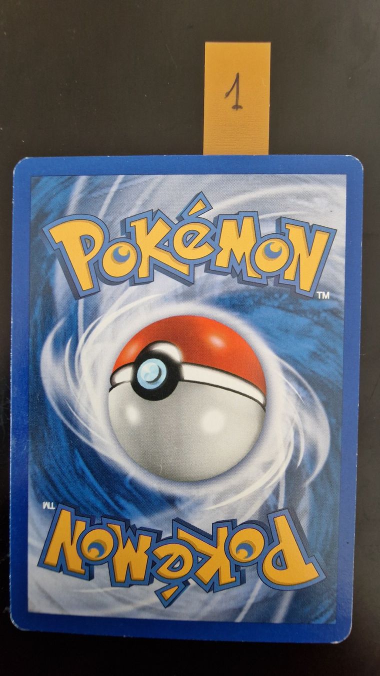 Pokémon Carte collezionabili: Charmander #97 – Pokémon Expedition – Usato da Veytaux venduto da PocketMonster 2