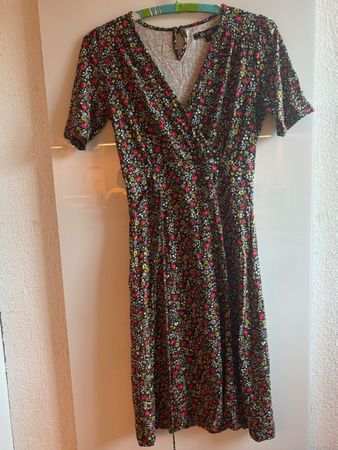 Sommerliches Kleid von King Louie, Grösse S, Blumenmuster