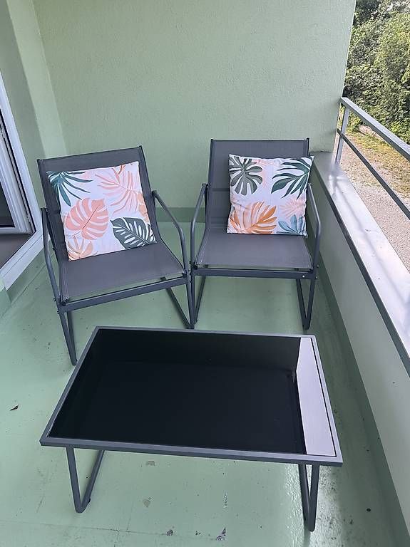 Set di tavolo e panche: Balkon Set – Usato da Hergiswil NW venduto da sab_l9zy