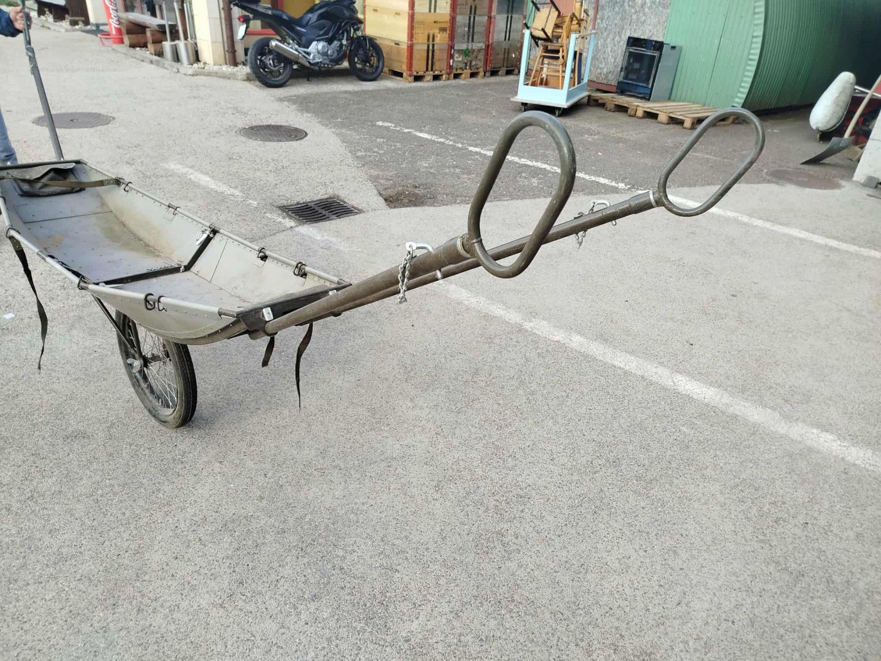 Anhänger: Luge de sauvetage militaire – Gebraucht aus La Chaux-de-Fonds von Emmaus2300CDF 4