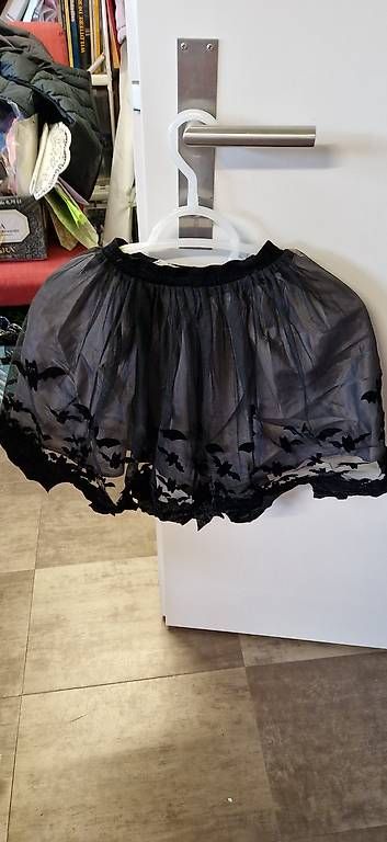 Costumi: Fasnachtskostüme – Usato da Tafers venduto da Nathtafers 1