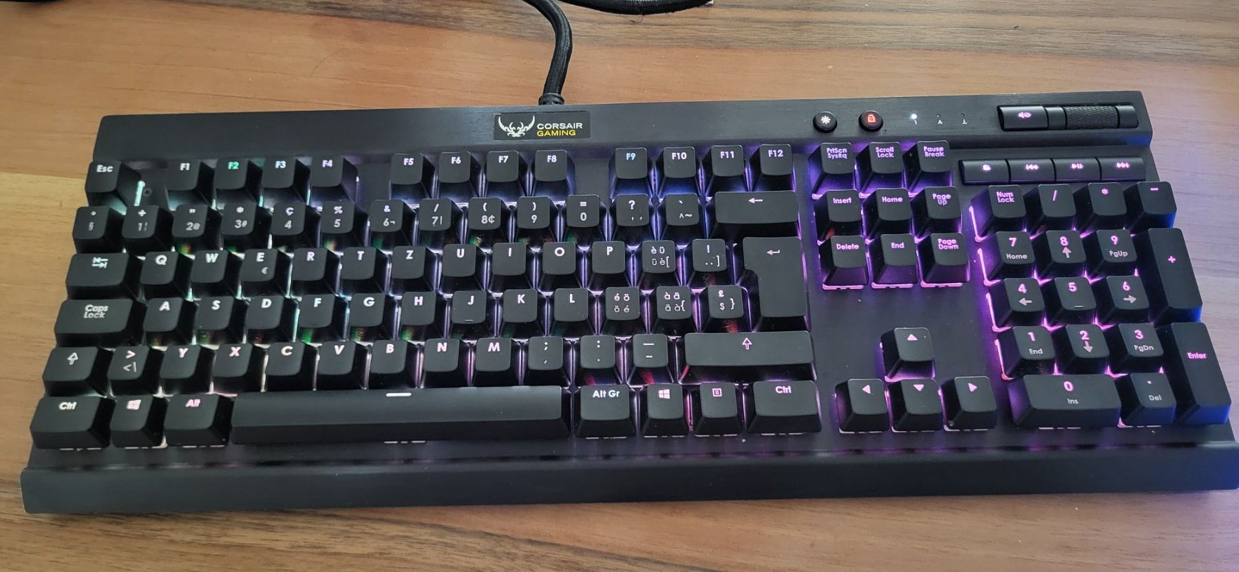 Corsair Claviers: Corsair K70 RGB – D'occasion à Zürich par thefrxion