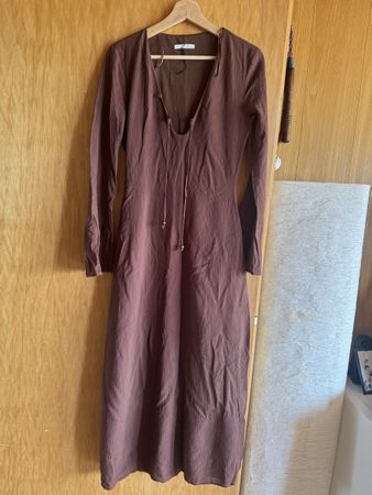 Zara brown long dress with tie detail. Size XS.