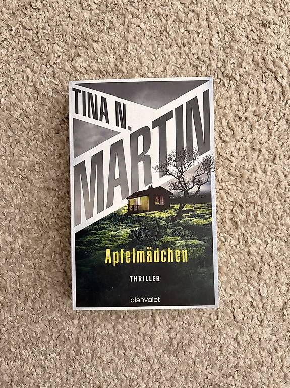 Bücher: Apfelmädchen Thriller – Gebraucht aus Zürich von badaha