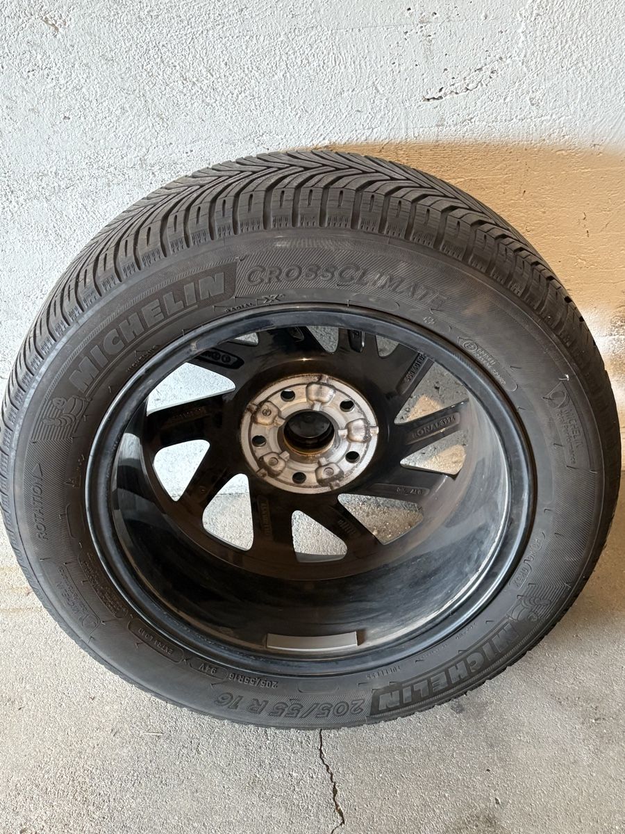 Pneumatici & Ruote complete: Original Reifen VW – Usato da Sargans venduto da AmineA 1