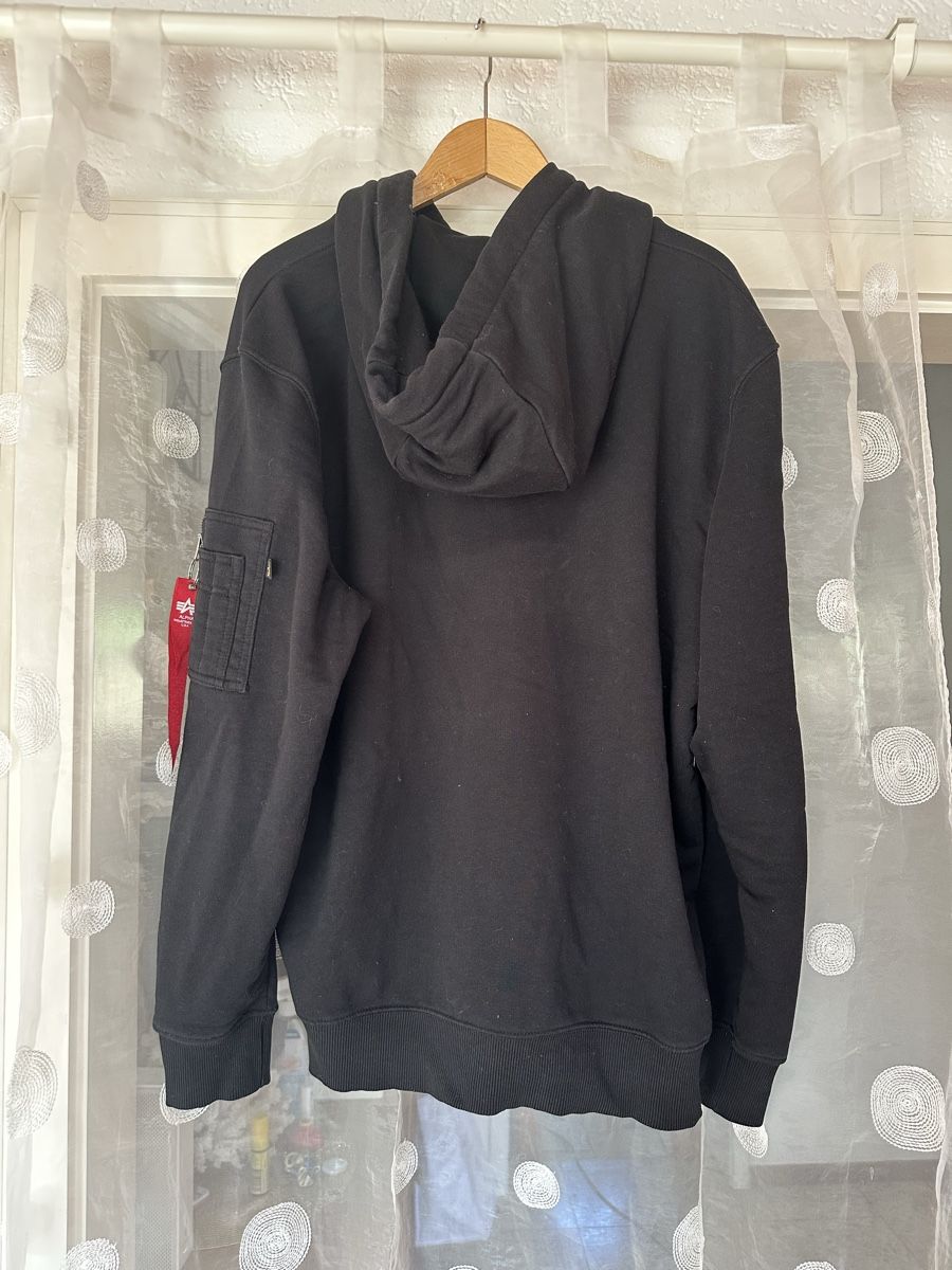 Alpha Industries Maglioni & Felpe: Pull à capuche Alpha Industries – Usato da Corgémont venduto da Chloesellsthings 4