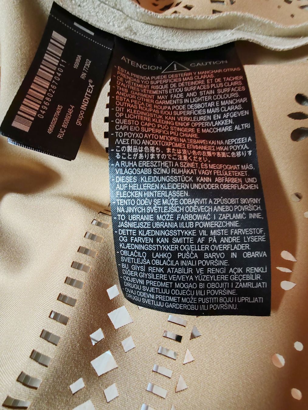 Camicette: Neue Bluse aus Lederimitat von Zara – Nuovo (secondo la descrizione) da Egnach venduto da bgdo26 5