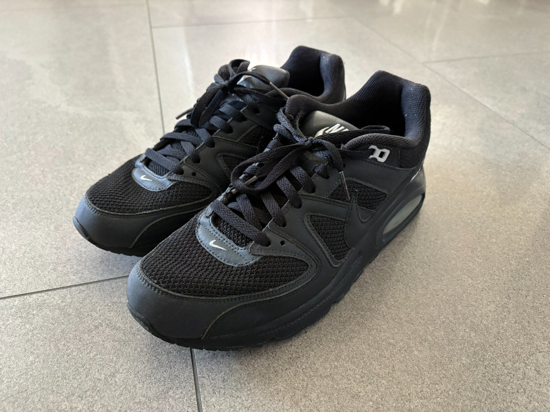 Nike Chaussures hommes: Nike Air Max Command Triple Black – D'occasion à Mumpf par galliforever 1