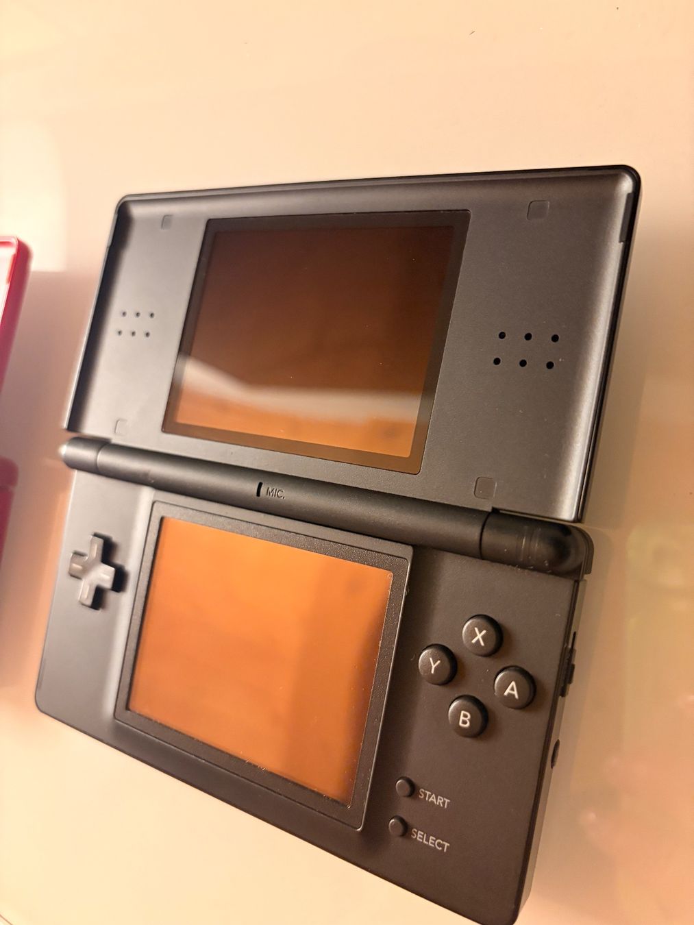 Nintendo Console: Nintendo DS lite schwarz + rot mit 2 Spielen – Usato da Wangen b. Olten venduto da na_wal 3
