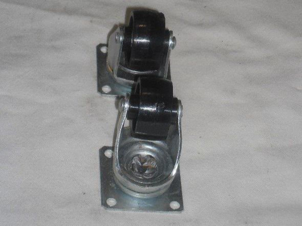 Altro per stoccaggio & trasporto: 2 Rollen / Räder , Ø 29mm , Neu – Usato da Büren SO venduto da omsa 1