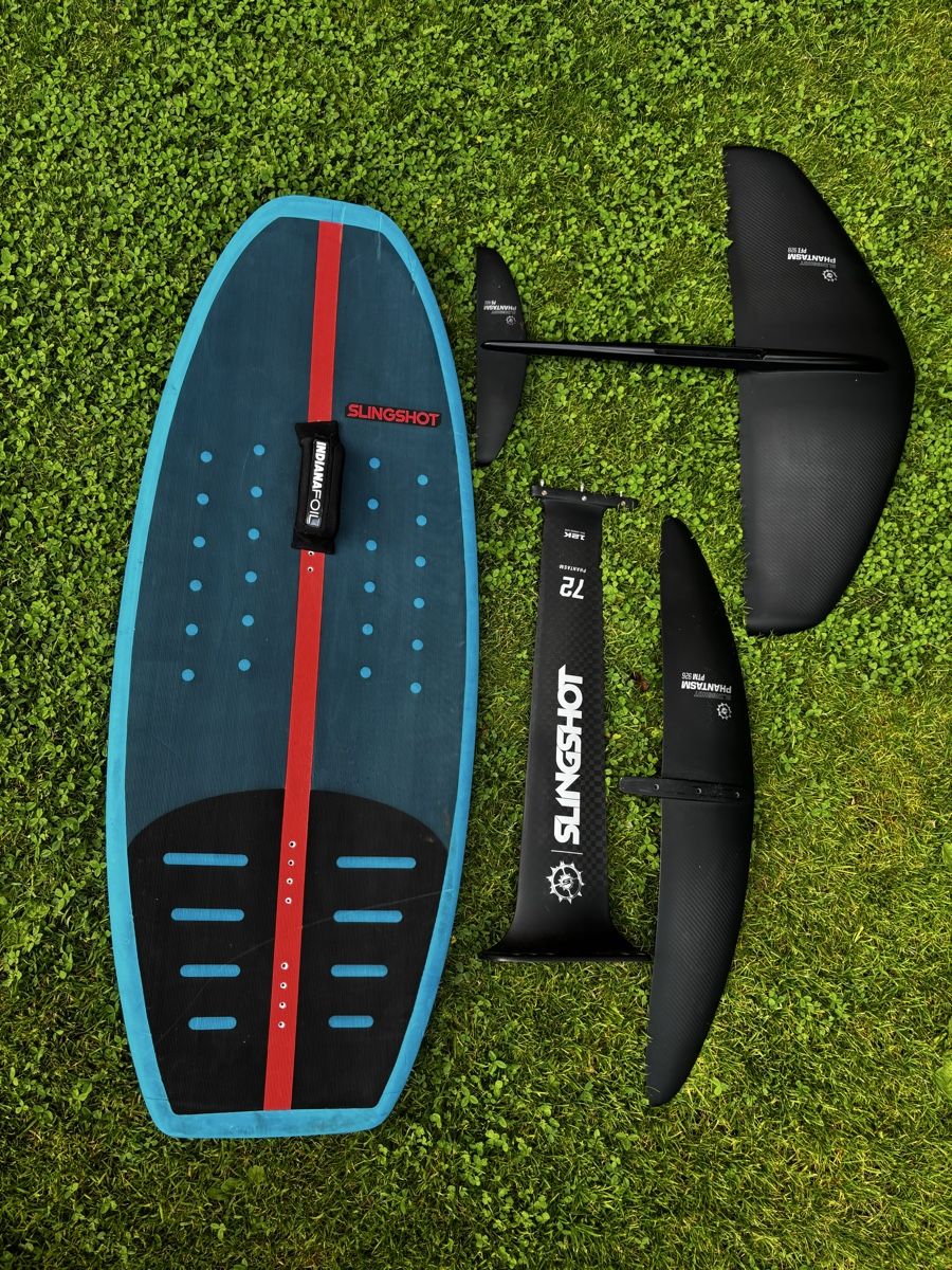 Slingshot Tavole da surf e di nuoto: Slingshot Board Carbon Foil – Usato da Luzern venduto da sam.l.