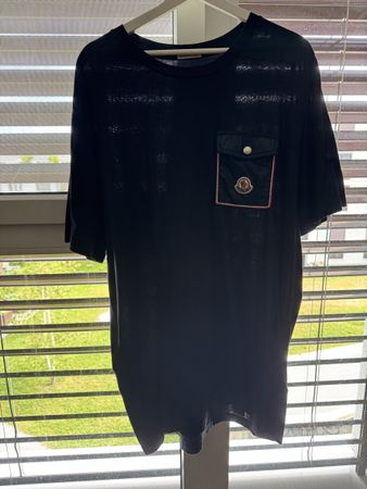 Moncler T-Shirt Grösse XL Navy Blau