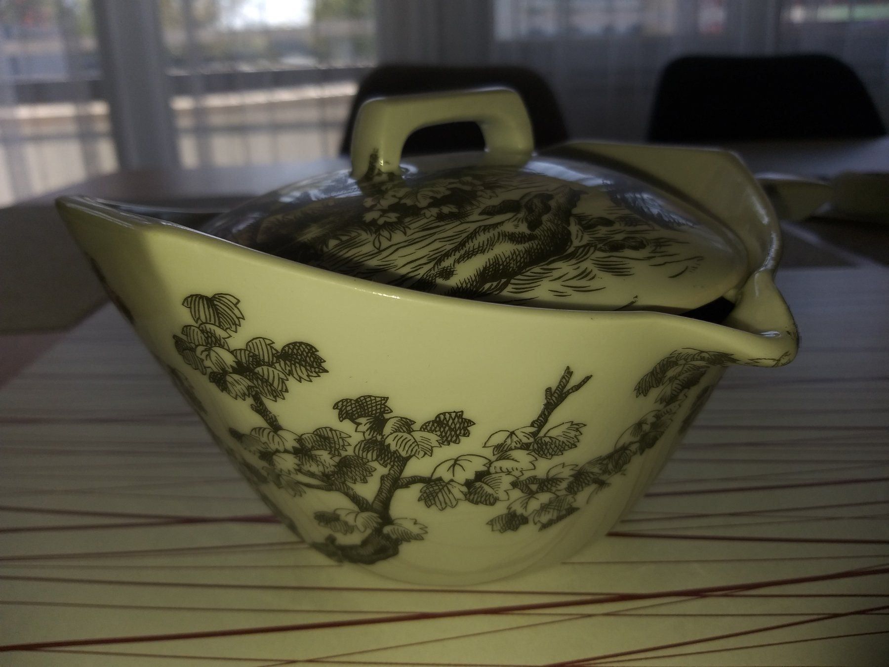 Coupes: Saucière-cassolette PORCELAINE DE PARIS – D'occasion à Cossonay-ville par Super-Price-Quality 1