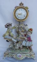 Porzellanfigur Uhr, Rokoko Kinder auf Wippe, Dresden