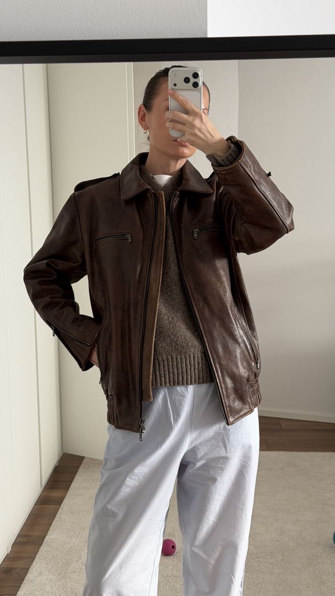 Vestes: Leather exclusive jacket  – Neuf (Voir description) à Paradiso par viorea 1