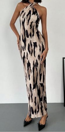 Damen Maxikleid Neckholder gemustert lang neuwertig