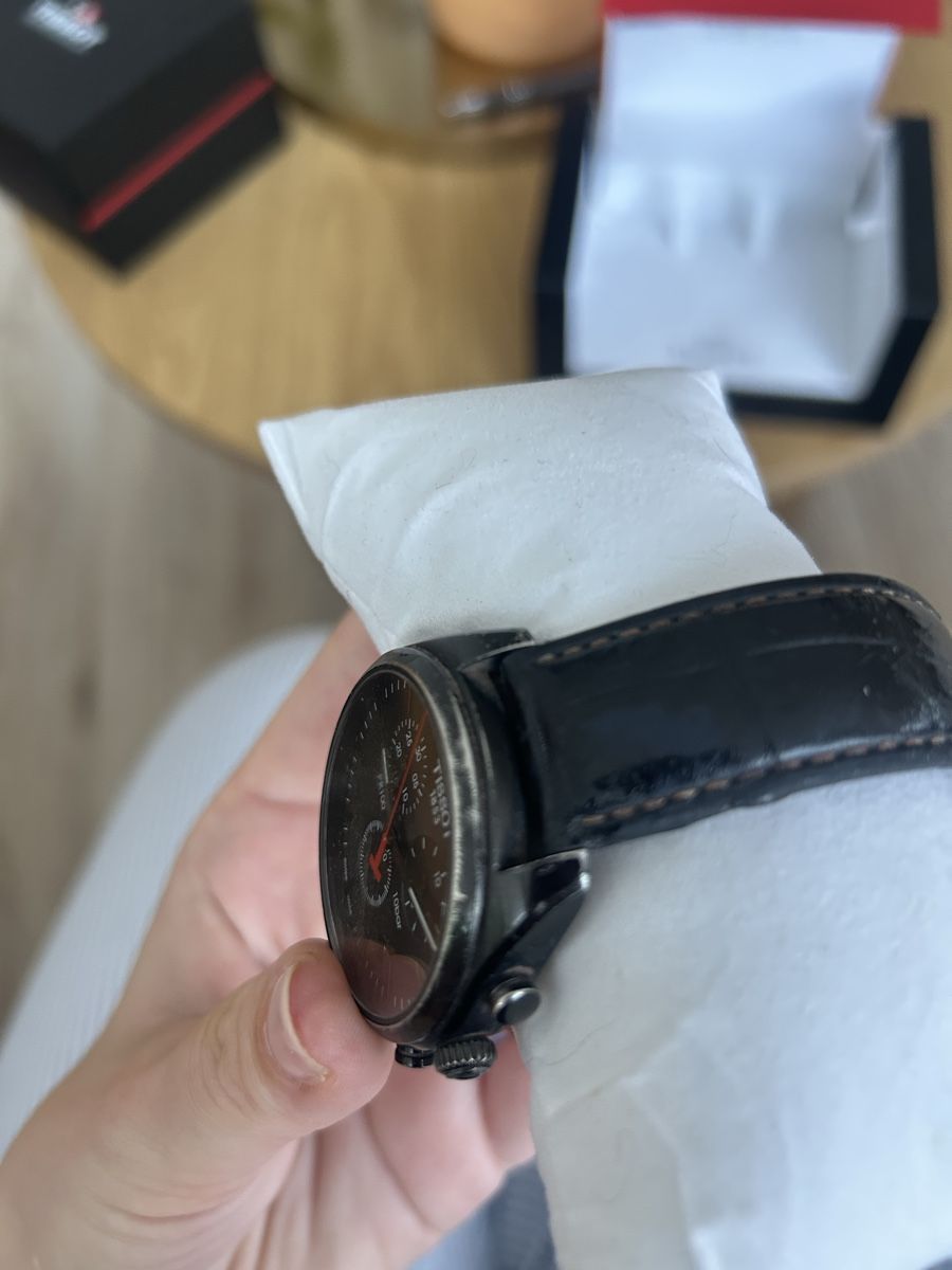 Tissot Montres: Montre Tissot  – D'occasion à Martigny par col_xy28 3