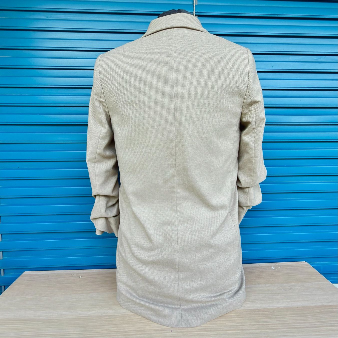 H&M Vestes: Superbe blazer long H&M beige – D'occasion à Thônex par BrYu 1