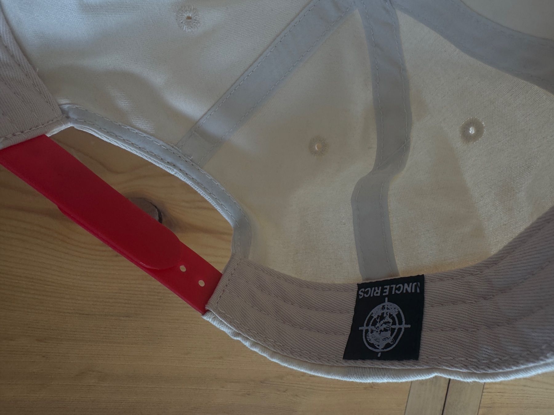 Hüte, Mützen & Caps: Uncle Ric's, Snapback JJ's Bar & Grill – Gebraucht aus Chur von schoel 1