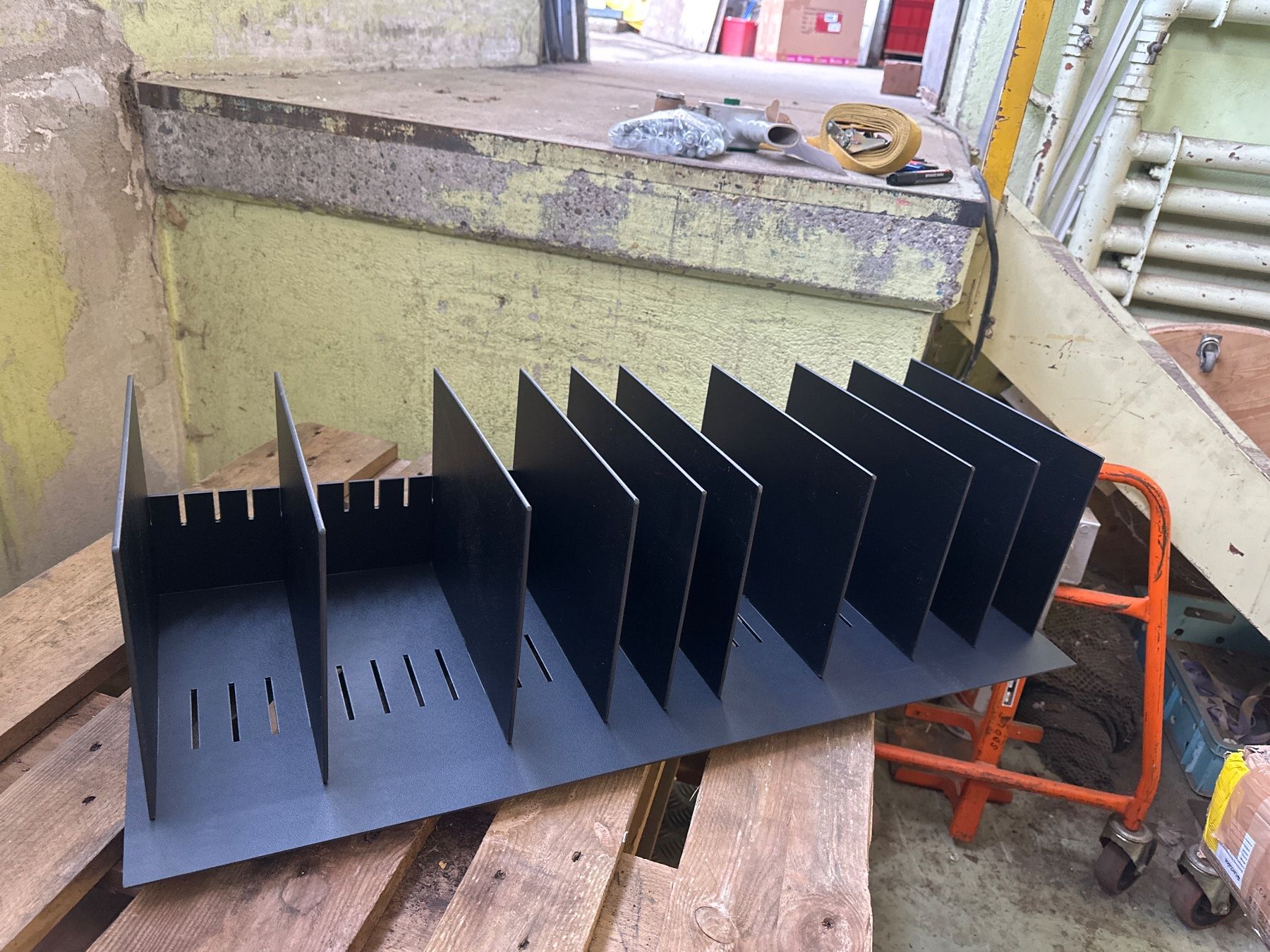 Scaffali: neuer Sortierbox 85x32xh21cm – Nuovo (secondo la descrizione) da Necker venduto da liq24 1