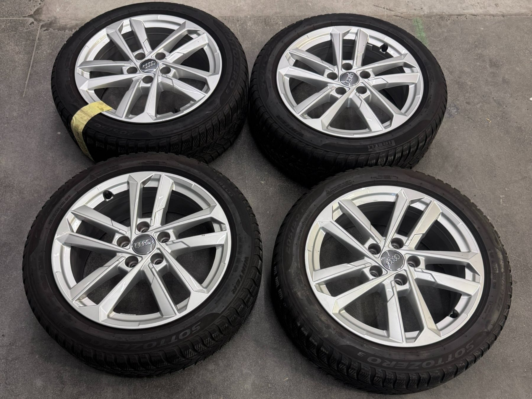 Audi Pneus & Kompletträder: Originale Audi A3 + S3 Winterkompletträder – Gebraucht aus Arbon von mei_6xbn