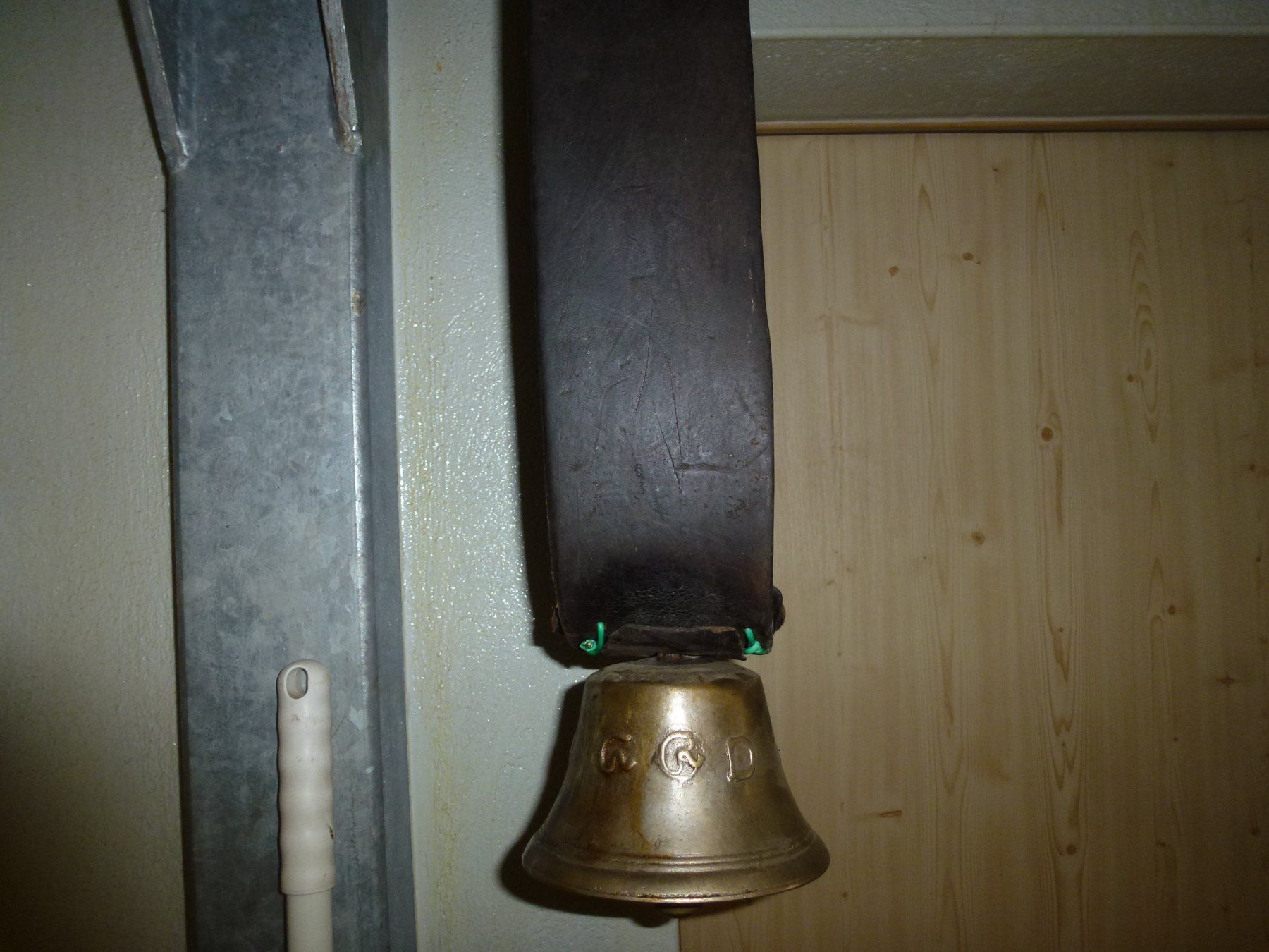 Cloches & sonnailles: Spezielle Uralte Glocke – D'occasion à Bürglen UR par daisyxy5 4