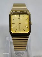 Q&Q goldfarbene Quarzuhr, Unisex-Design, gebraucht