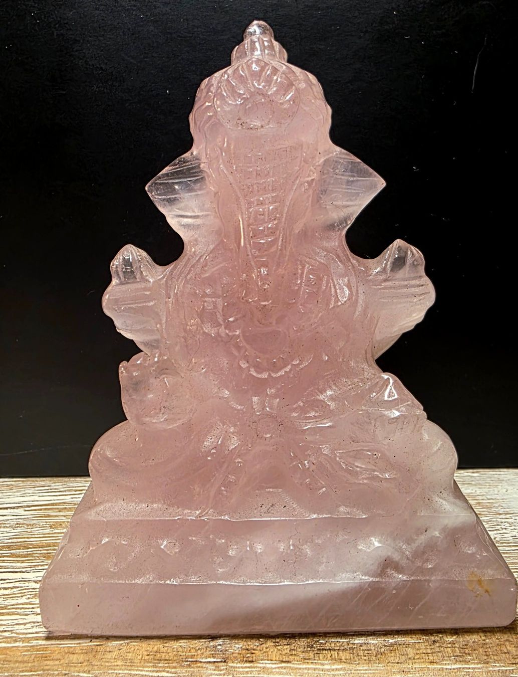 Minerali & Pietre curative: Rosenquarz Ganesha 330g – Nuovo (secondo la descrizione) da Matzingen venduto da Shay_Crystalz