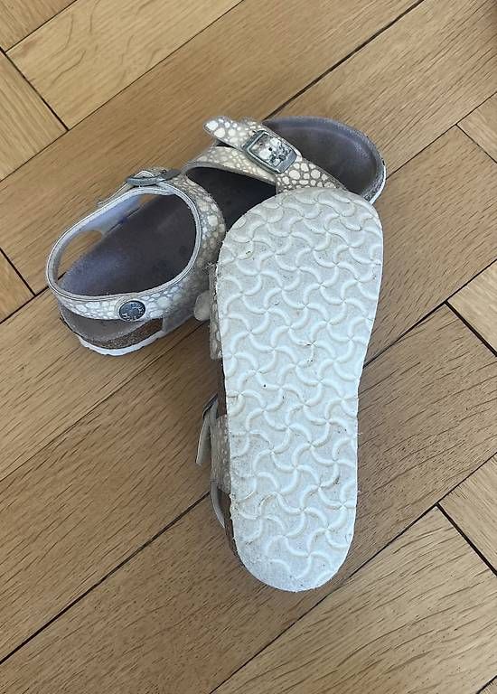 Chaussures filles: Birkenstock 28 – D'occasion à Bern par janananani 1