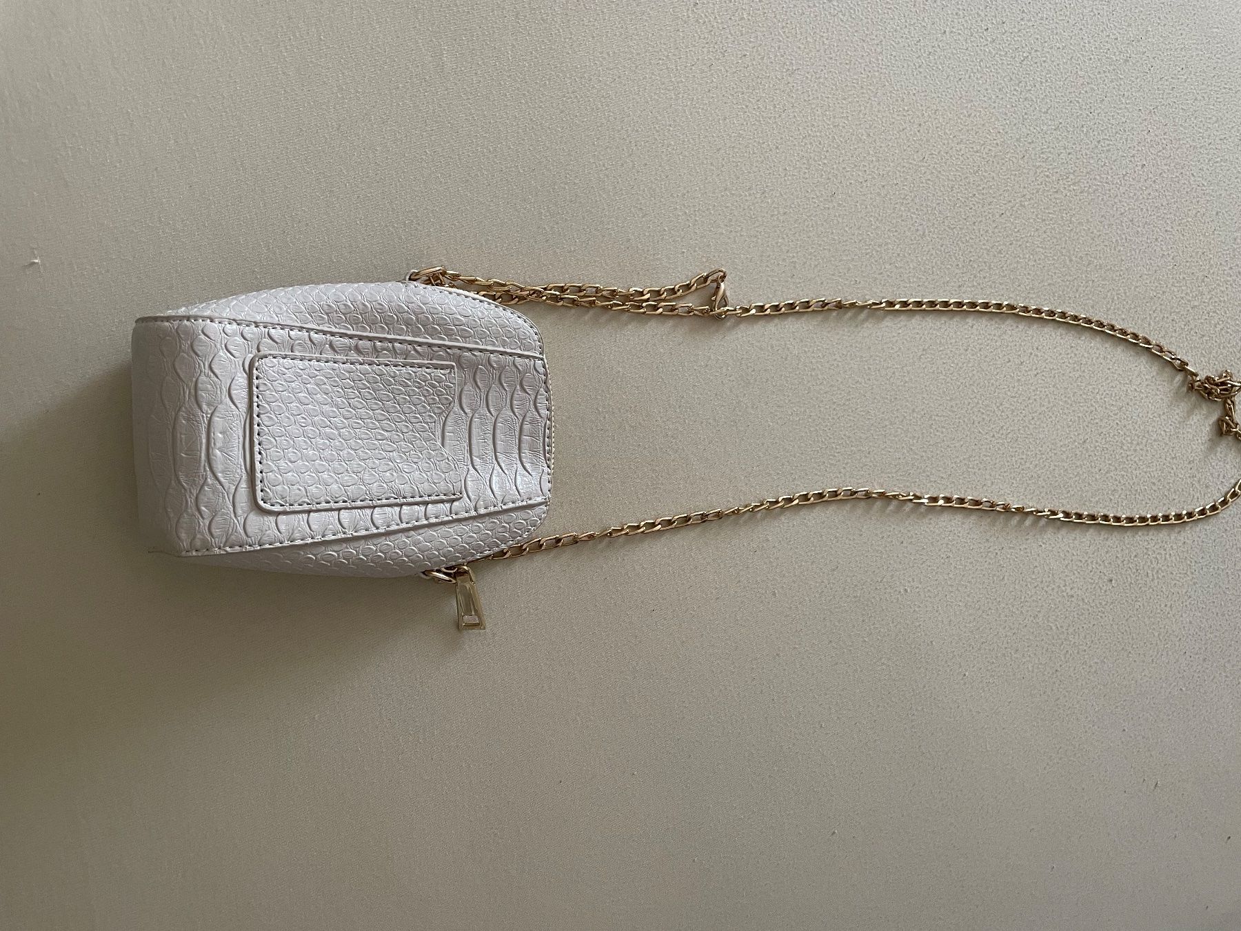Taschen für Damen: Kleine Umhängetasche – Gebraucht aus Uerkheim von Jangela 1