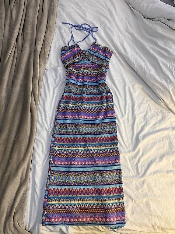 Vestiti: robe femme – Usato da Corcelles-Payerne venduto da dek_j2bk