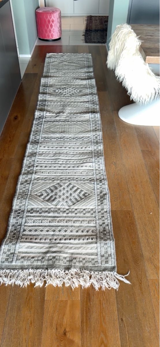 Kilim Tappeti: KILIM Teppich NEU  – Nuovo (secondo la descrizione) da Schindellegi venduto da Poshanna