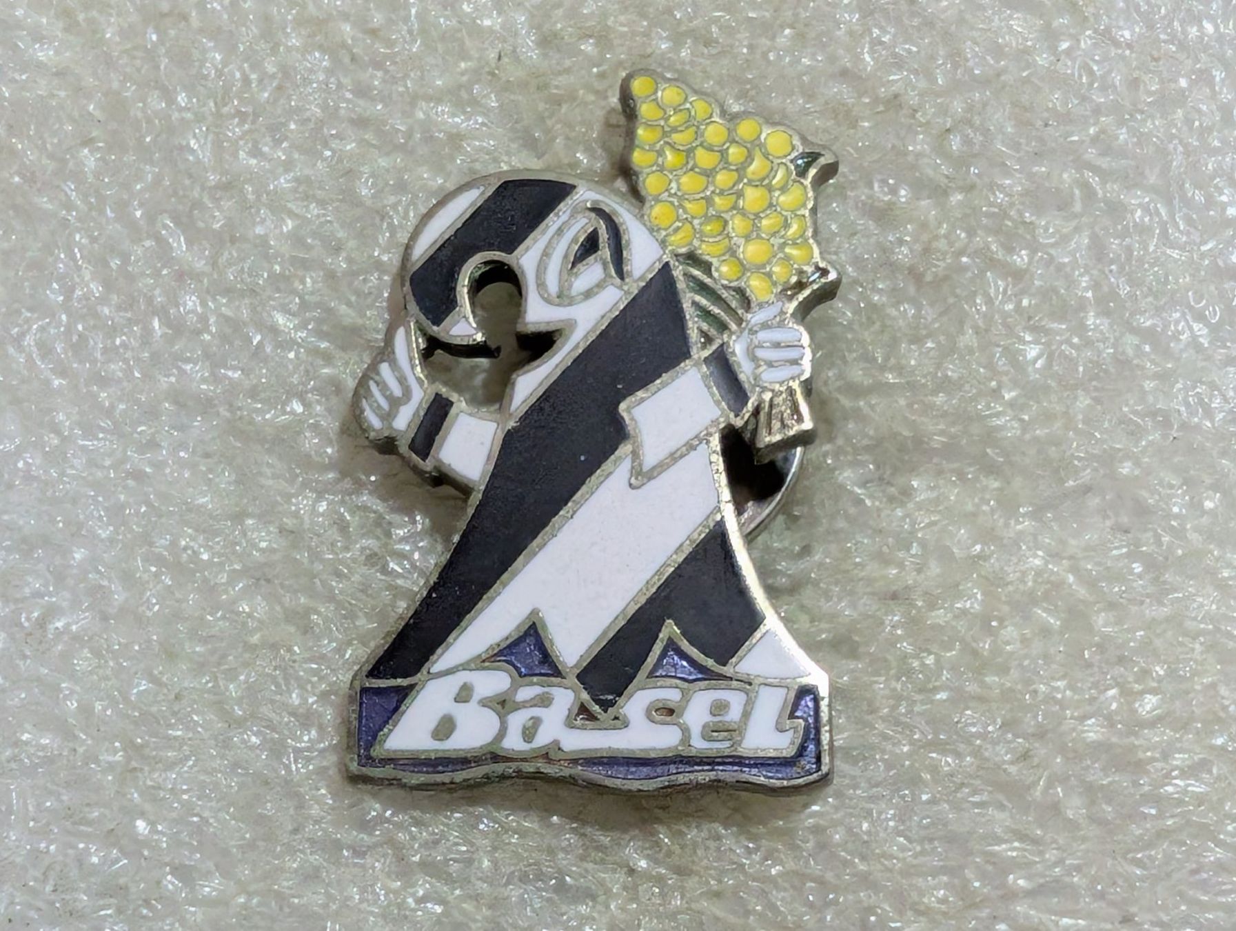 Placchette & Badge: Ansteckpin 225: Basel – Usato da Oppligen venduto da Pin-Fall-Shop