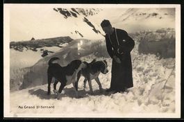 Grand St. Bernard, Geistlicher mit Bernh
