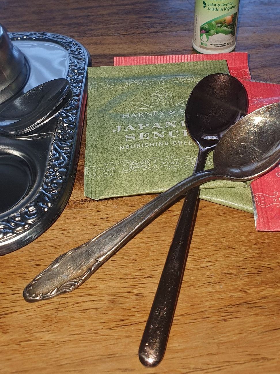 Geschirrsets: Eierbecher mit Löffeln und Tablett, breakfast evergreen, oef – Gebraucht aus Zollikerberg von Nice_Name 3