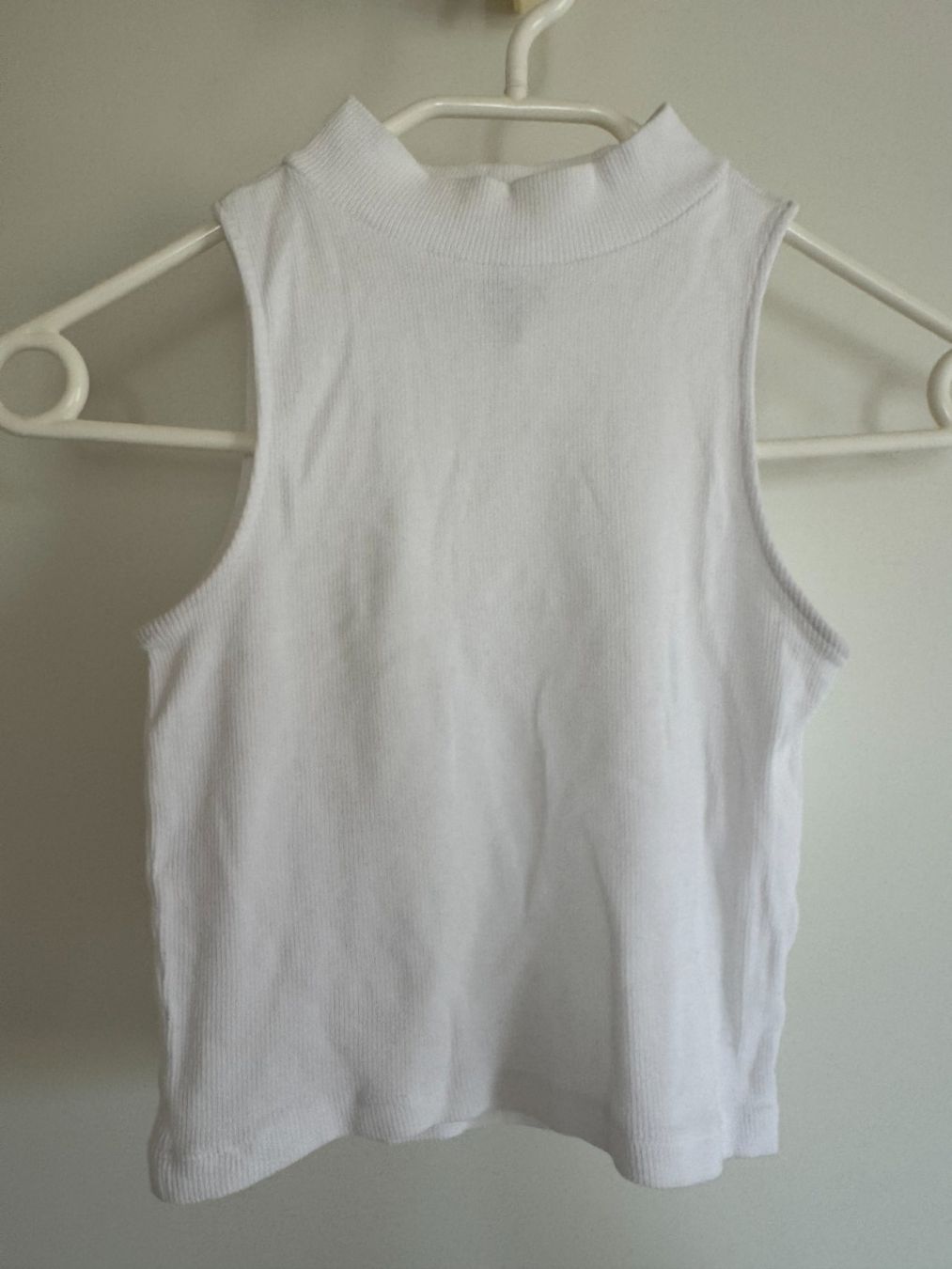 H&M Top: Top crup top - H&M – Usato da Denens venduto da sar_5wlm