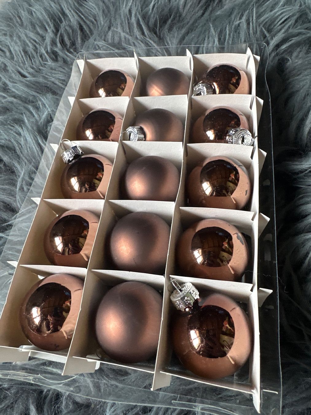 Alle Dekorationen: 15 Weihnachtskugeln Christbaumkugeln braun matt /glänzend – Neu (gemäss Beschreibung) aus Wangen SZ von Jaay_Sky 1