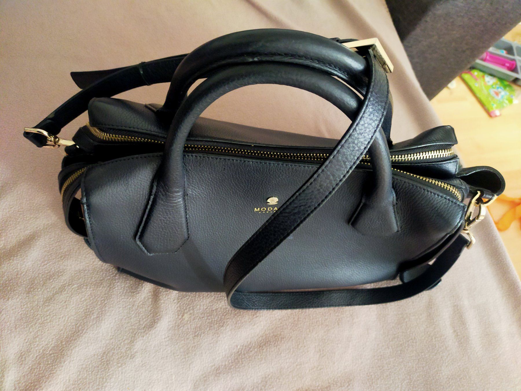 Modalu Borse da donna: Modalu England Handtasche Schwarz – Usato da Tägerig venduto da mikky02