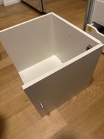 Kallax Einsatz weiss Korpus mit Tür guter Zustand