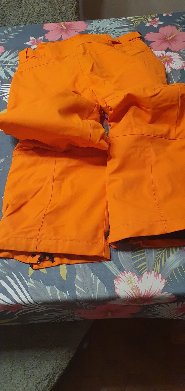 Sci: Combinaison de ski orange et bleu, taille enfant – Usato da Aven venduto da stphane1577 4