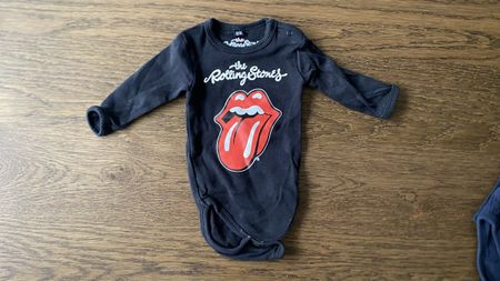 Rolling Stones Baby Body Gr. 50/56, Top Zustand! Musik rot
